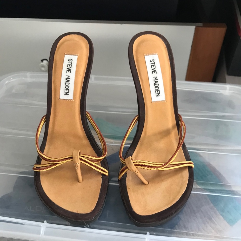 New Steve Madden sandals